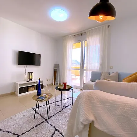 Tropicalidays Altos Del Roque Apartment